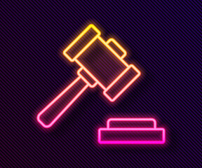Glowing neon line Judge gavel icon isolated on black background. Gavel for adjudication of sentences and bills, court, justice. Auction hammer. Vector