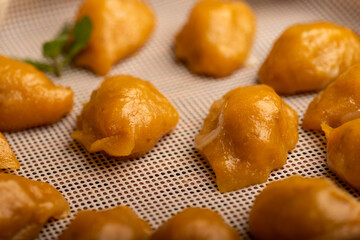 Traditional Chinese banquet dishes, steamed dumplings with corn skin