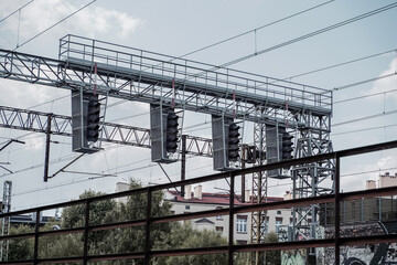 Train traffic lights © Julia