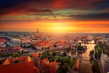 Obraz premium Beautiful sunset over Wrocław City in Poland