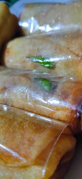 spring rolls are delicious