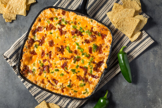 Homemade Spicy Jalapeno Popper Dip