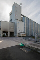 getreidesilos in worms-rheindürkheim