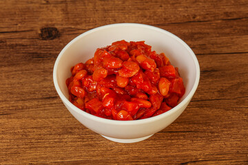 Baked kidney with tomato and pepper