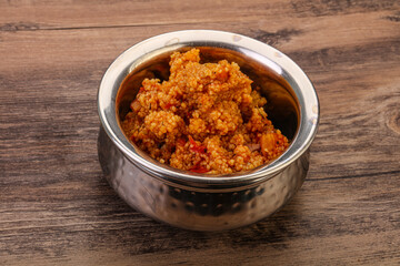 Couscos with tomato and chicken