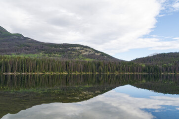 Fototapeta premium Pyramid Lake on a Cloudy Morning