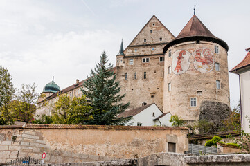 Porrentruy, Pruntrut, Schloss, Stadt, Altstadt, Schloss, Pruntrut,  Hahnenturm, Rundturm, Jura, Sommer, Herbst, Schweiz