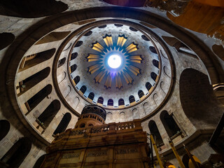 Obraz premium The famous Saint Helena Chapel inside the Church of Holy Sepulchre, in Jerusalem - Israel