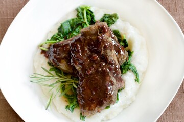 Sous Vide Beef Short Ribs with Port Wine Sauce and Mashed Potatoes
