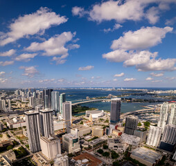 Fototapeta premium Aerial vertorama Downtown Miami FL USA