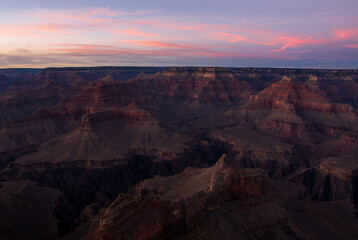 Fototapeta na wymiar Dark time before sunrisse in the Grand Canyon