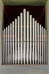 Pfeifenreihe einer Orgel