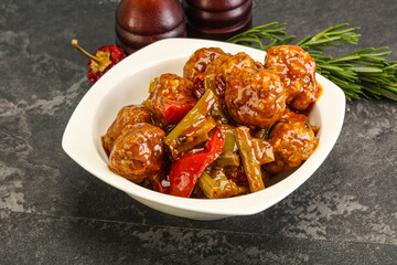 Meat ball in tomato sauce