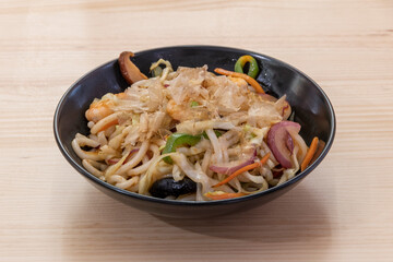 Plato de Udon con gambas