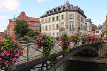 Romantisches Straßburg; Pont Saint-Thomas und Ill