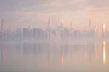 Fototapeta na wymiar Midtown Manhattan view on a foggy morning 