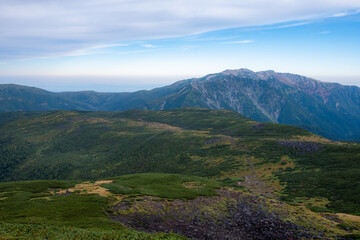 Fototapeta premium 穏やかな山の景色