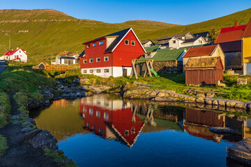 Fototapeta na wymiar Faroe Islands-Eysturoy-Gjógv