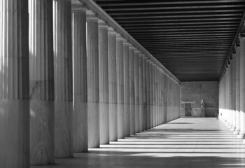 Fototapeta premium Along the corridors of history