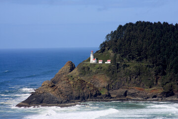 "She dreams of the blue Pacific to once again be homeward bound"
Heceta Head Lighthouse
Florence, Oregon