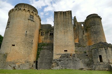 Fototapeta na wymiar Façade du château de Bonaguil