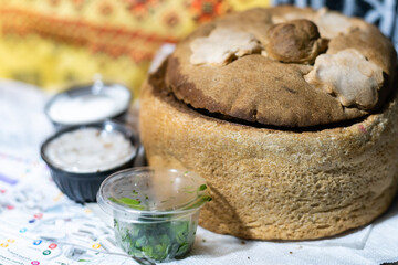 borscht served in bread bowl.