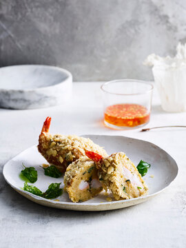 Todt Mun Goong Gaeng Kiew - green curry prawn cake