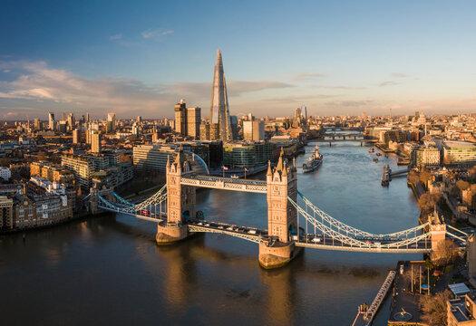 UK, London, Aerial view of Tower Bridge over River Thames at sunset