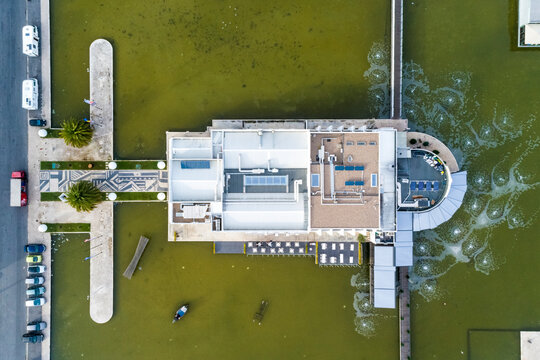 Portugal, Lisbon, Overhead view of restaurant in Belem dock