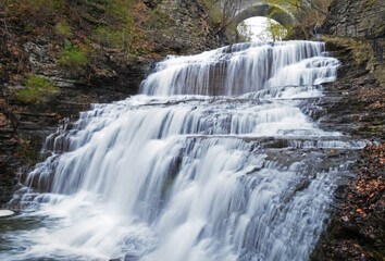 Fototapeta na wymiar Waterfall along the Cascadilla Trail