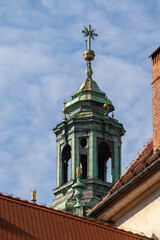jedna z wież na zamku na Wawelu w Krakowie - obrazy, fototapety, plakaty