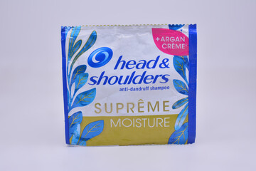 Head and shoulders shampoo in Manila, Philippines