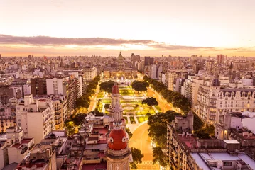 Schilderijen op glas Uitzicht op Buenos Aires en het stadsbeeld tijdens de schemering © Mariano
