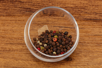 Peppercorn heap in the bowl