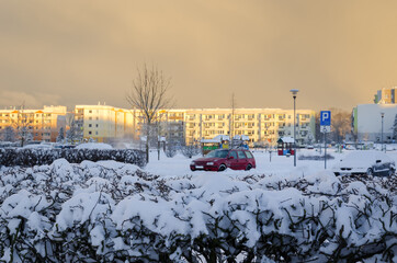WINTER ATTACK IN THE CITY - A snow covered housing estate 