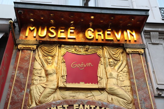 Le musee Grevin, celebre musee de cire, musée de personnages en cire, vue de l'exterieur, ville de Paris, Ile de France, France