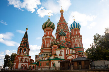 Fototapeta na wymiar Colorful domes of the St. Basil's Cathedral on red square in Moscow, Russia