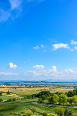 萌の丘　素晴らしい道央の穀倉地帯を望む