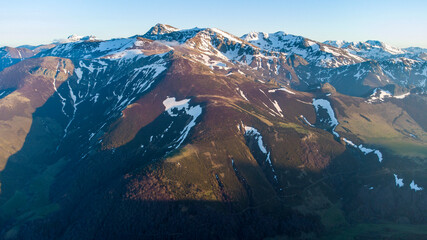 pico monta&ntilde;a nevada