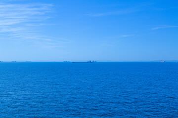 Fototapeta na wymiar 青い海と空と船など