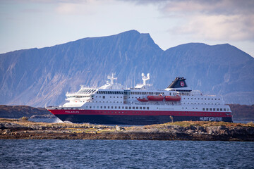 MS «Polarlys» is a Hurtigruten ship owned by Hurtigruten AS. The ship was handed over to the...