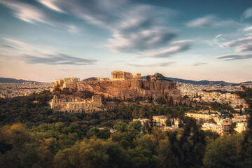 Fototapeta na wymiar Overlooking the Acropolis at sunset