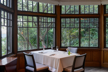 窓からの眺めがいいレストラン