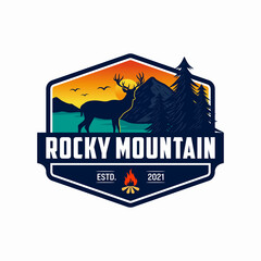 creative deer and mountain logo vector illustration