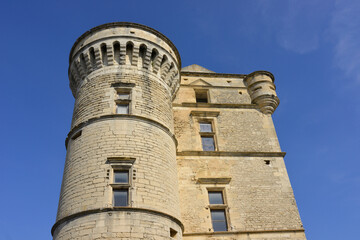 Tour du Château (époque renaissance) de Gordes (84220), département du Vaucluse en région Provence-Alpes-Côte-d'Azur, France