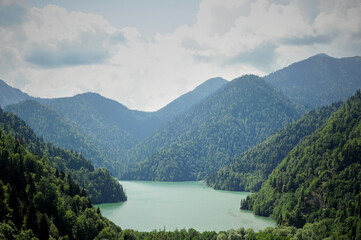 Obraz na płótnie Canvas Lake Ritsa in Abkhazia, the country of the soul. Ecologically clean place in the mountains