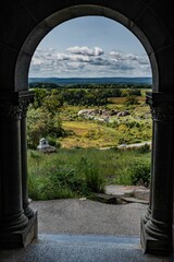 Devils Den thru the Castle Door, Little Round Top, Gettysburg National Military Park, Pennsylvania, USA