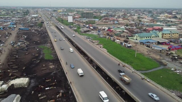 Welcome to Lagos Nigeria, The famous Lagos-Ibadan Expressway connecting Ogun State and Lagos State. This is the Kara Bridge by Ojodu Berger at the entrance of Lagos State