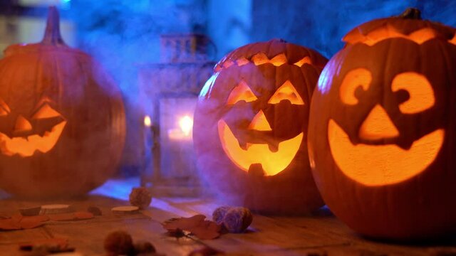 Scary Halloween pumpkin head jack o lantern at home. Do it yourself.