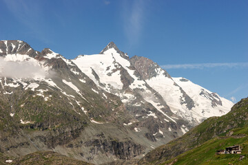 Fototapeta na wymiar View of the Grossglockner with a clear blue sky. Highest mountain in Austria